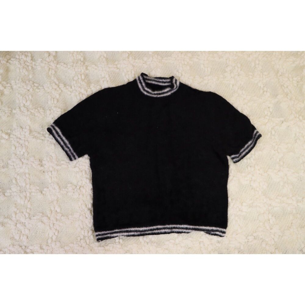 Social Collision Black Fuzzy Striped Crop Top Mall Goth Sweater Size L
